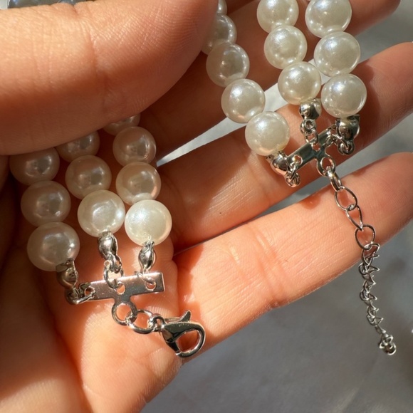 Glam Red Beaded Pearl Choker Necklace | Elegant Gothic Statement Jewelry - Picture 3 of 7